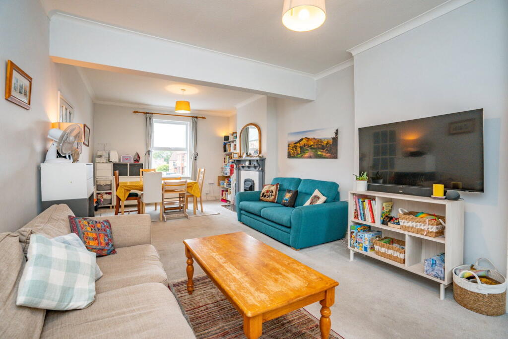 House in Worcester - View 2