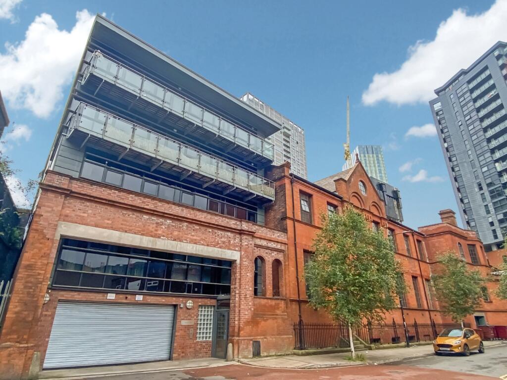 Main image of property: The Bay Building, 5 Mirabel Street, City Centre, Manchester City Centre, M3