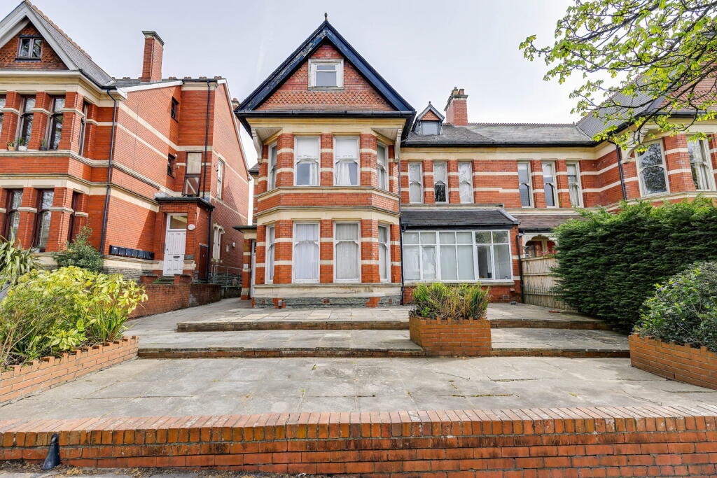 Main image of property: Pen-y-lan Road, Penylan, Cardiff, CF23 5HY
