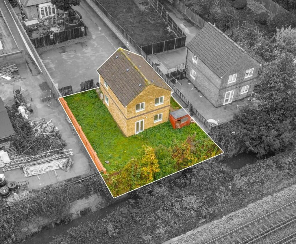 Main image of property: Longley Road, London, SW17