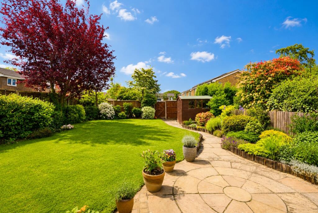 House in St Albans, King Harry Park, St Stephens - View 3