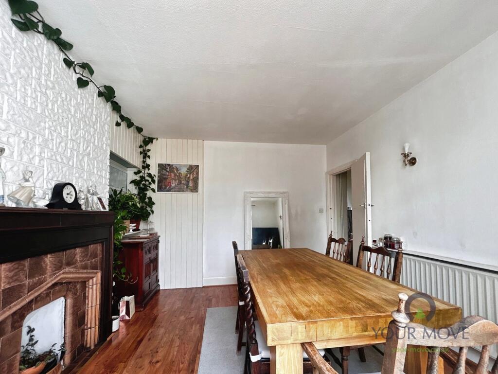 House in Sutton - View 5