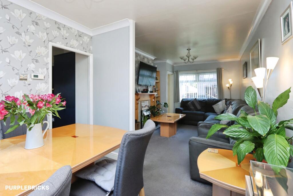 House in Sheffield, South Yorkshire - View 4