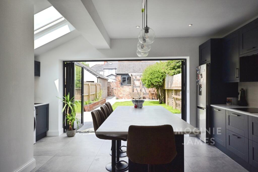 Main image of property: Rhigos Gardens, Cathays, Cardiff