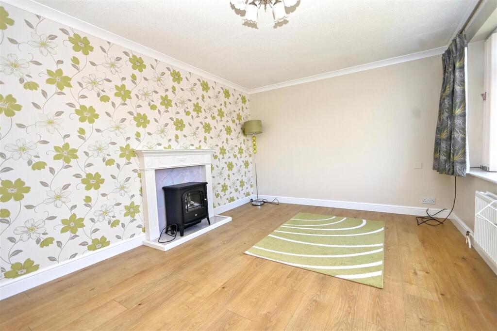 Apartment in Eastbourne, Langney Point, St Anthony's Hill - View 5
