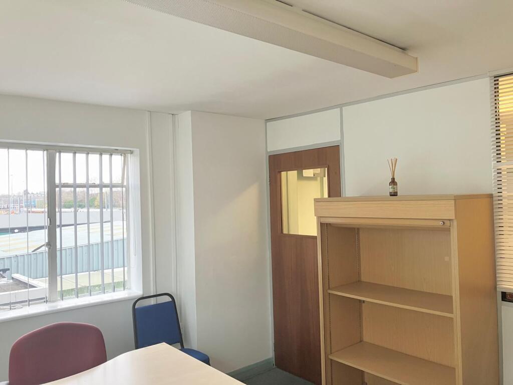 Office Space for Hire N22