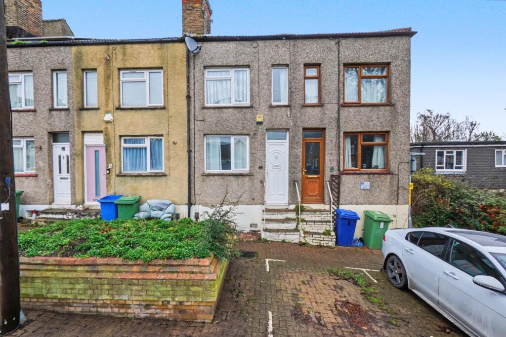 Main image of property: Laburnum Place, Sittingbourne, Kent, ME10 1AX