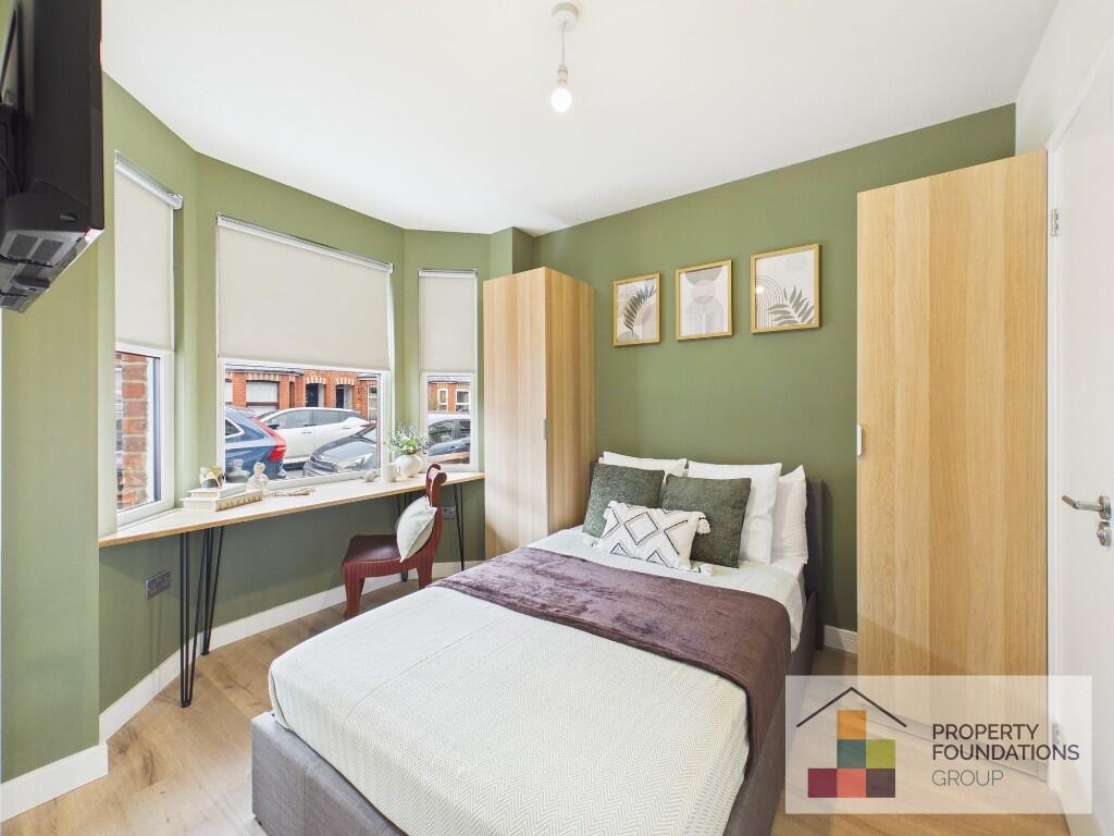 Main image of property: Kensington Road, Reading, Berkshire, RG30