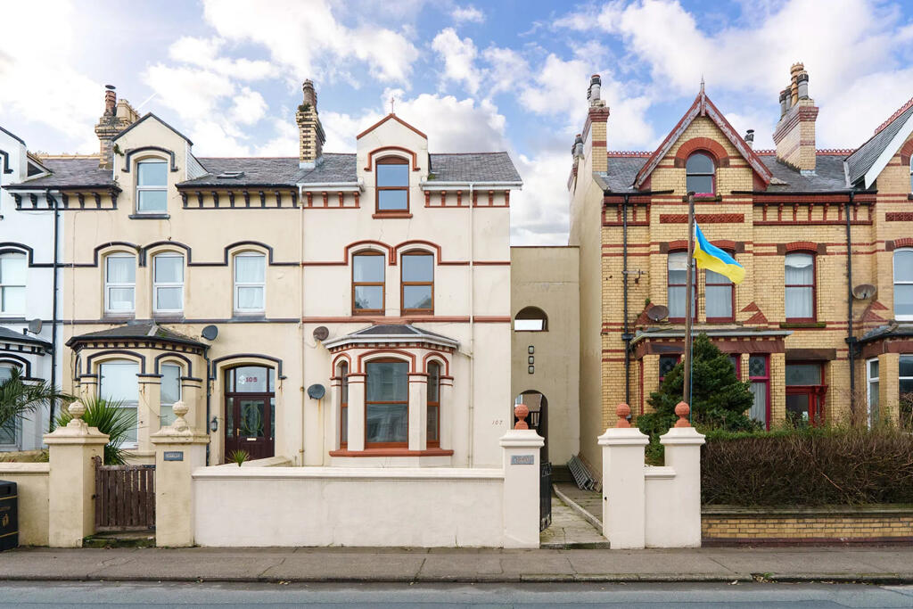 Main image of property: Flat 3, 107 Woodbourne Road, Douglas
