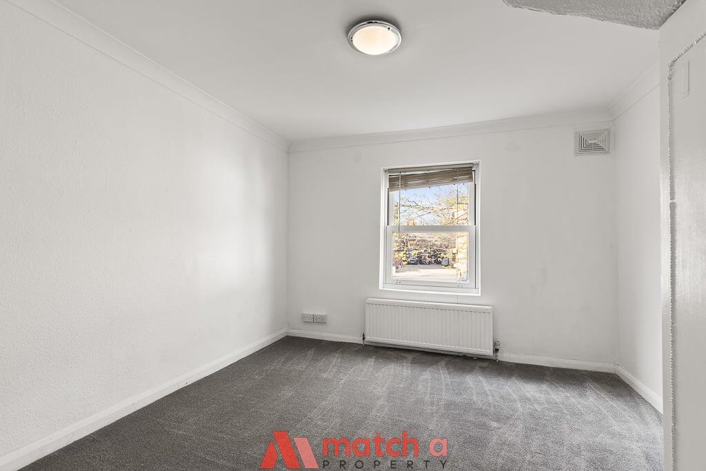 2 bedroom end of terrace house for rent