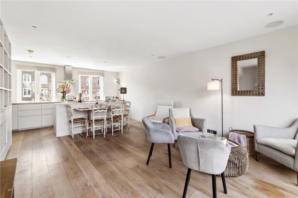 Main image of property: Powis Square, London, W11