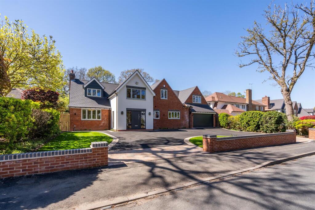 Main image of property: Woodside Way, Solihull, B91