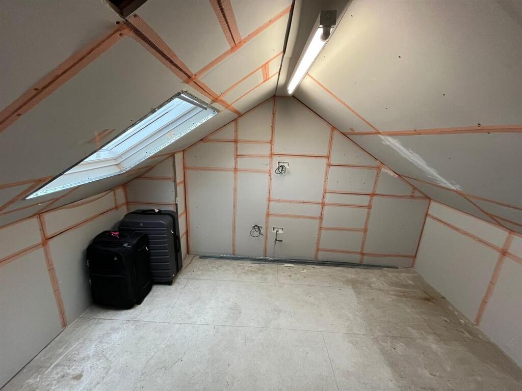 Additional image 18 of Bradford Road, Oakenshaw, Bradford