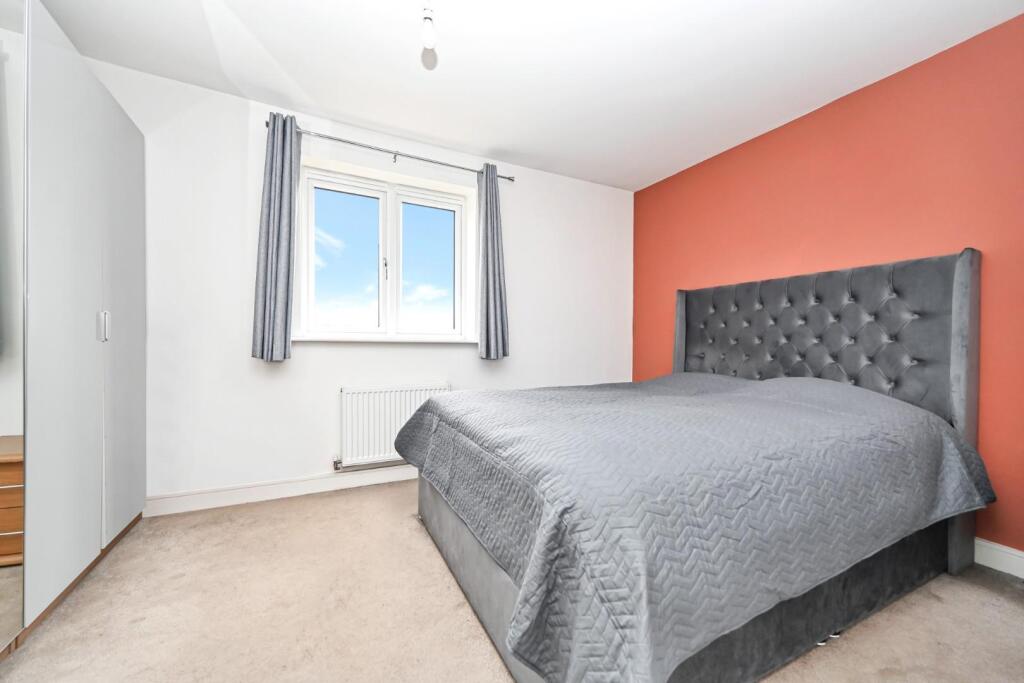 Brompton Drive, Bradford - View 6