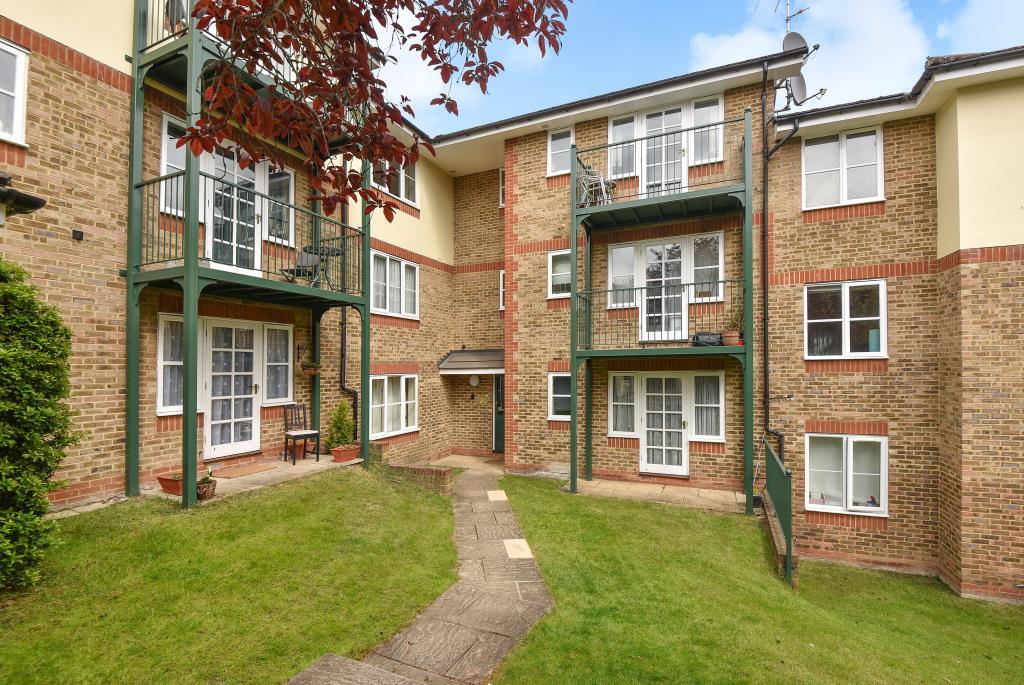 Main image of property: Alexandra Park, High Wycombe, HP11