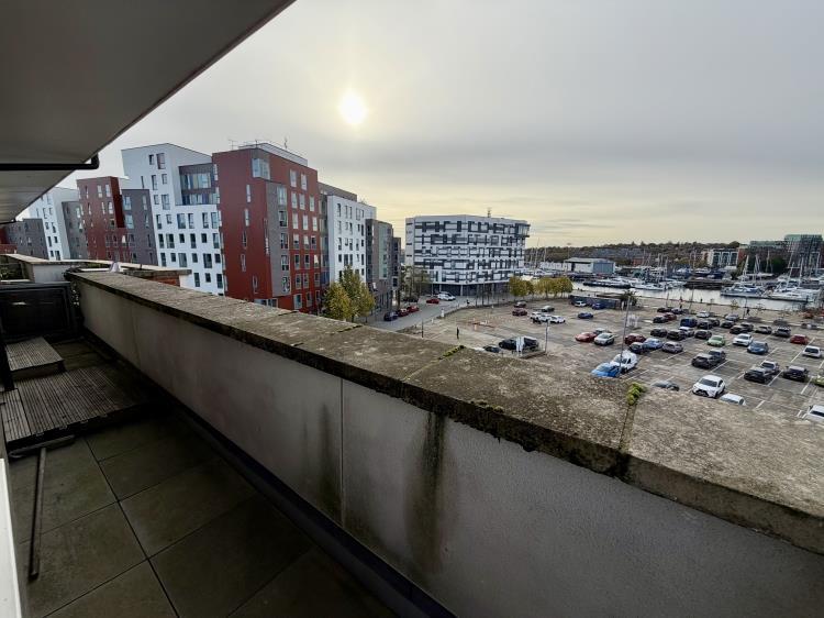 Apartment in Ipswich, Suffolk - More