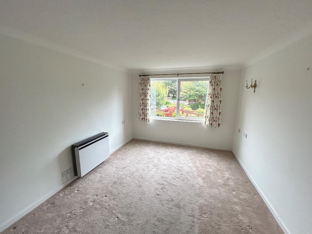 Apartment in Bournemouth - View 3