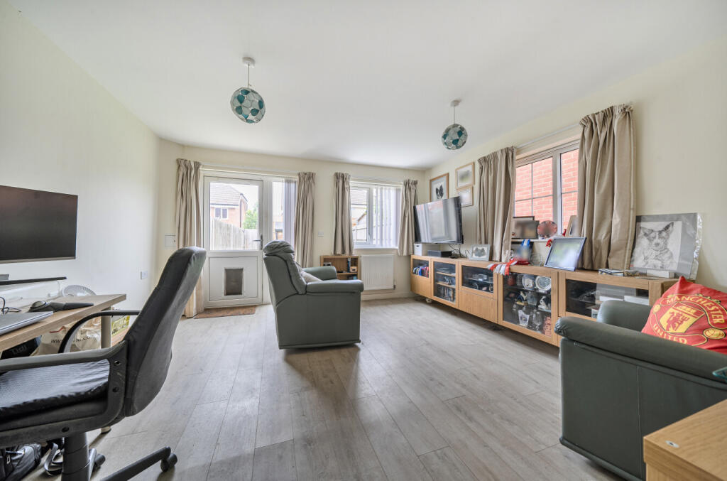 House in Salisbury - View 4