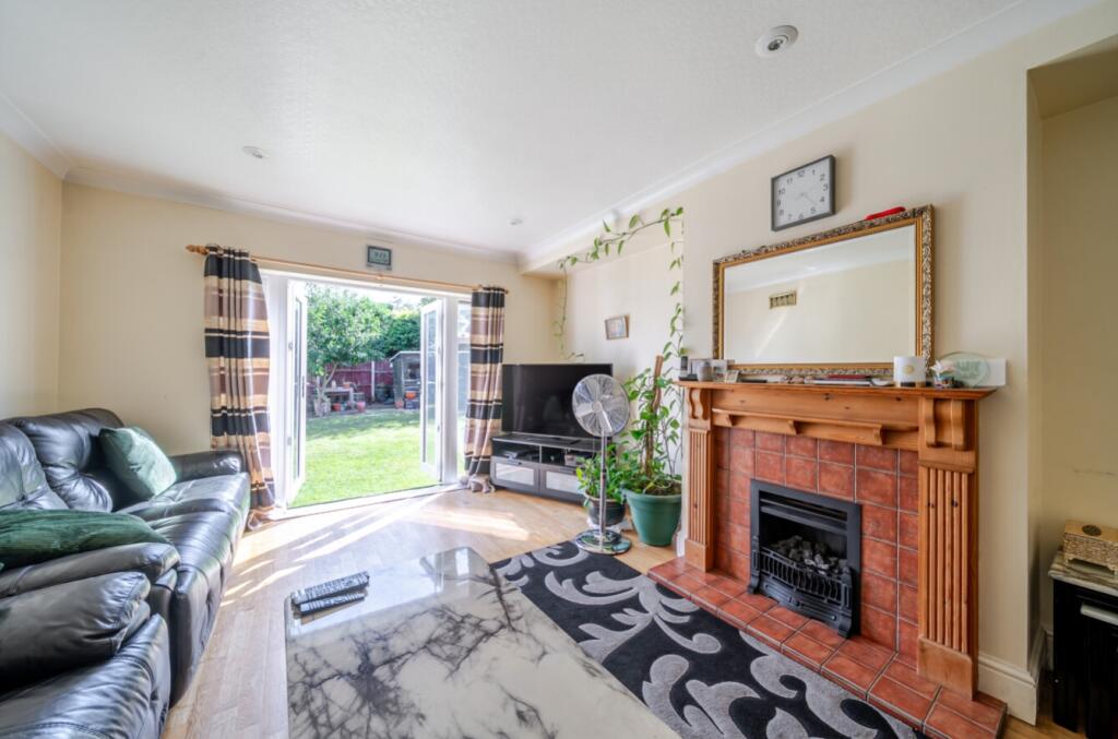 House in Nottingham, Wollaton Vale - View 2