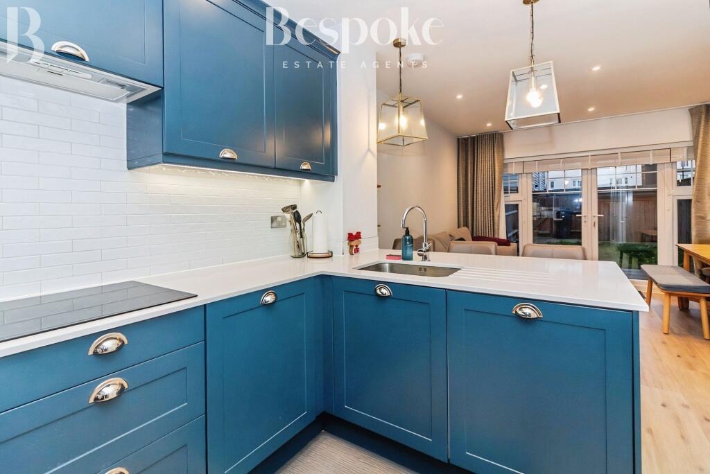 House in Reading, Green Park Village, Coley Park - View 4