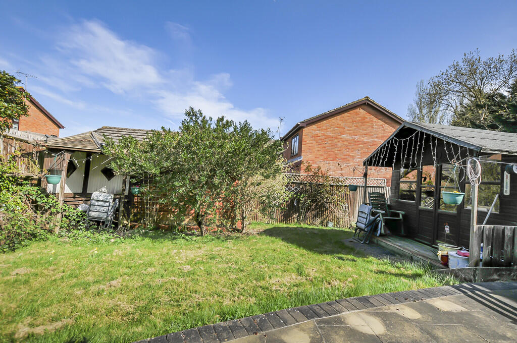 Cowslip Close, Hillingdon photo 3