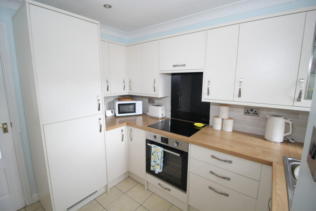 House in Wakefield - View 4