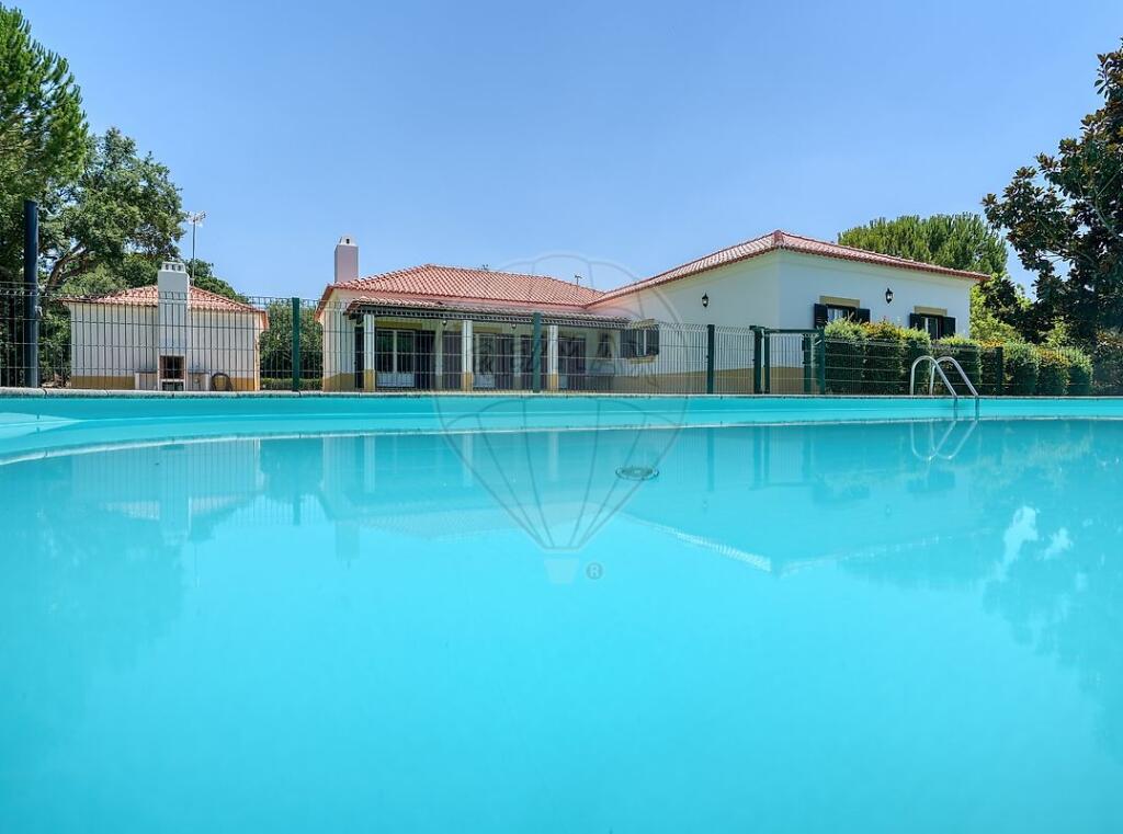 Main image of property: Ribatejo