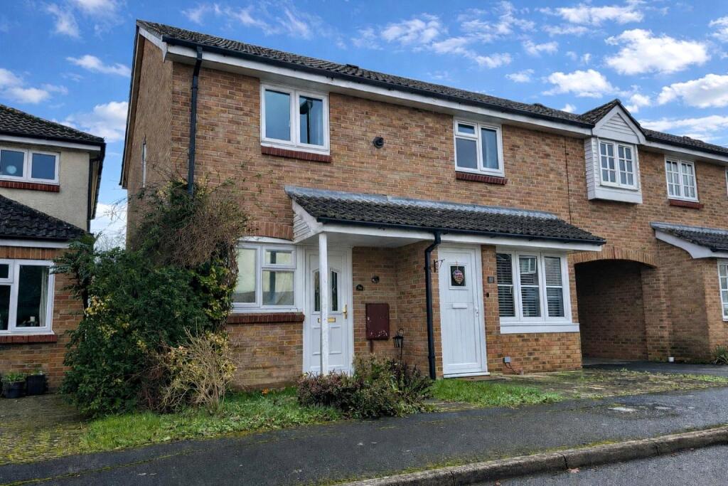 Main image of property: Oakwood Close, Midhurst, West Sussex, GU29