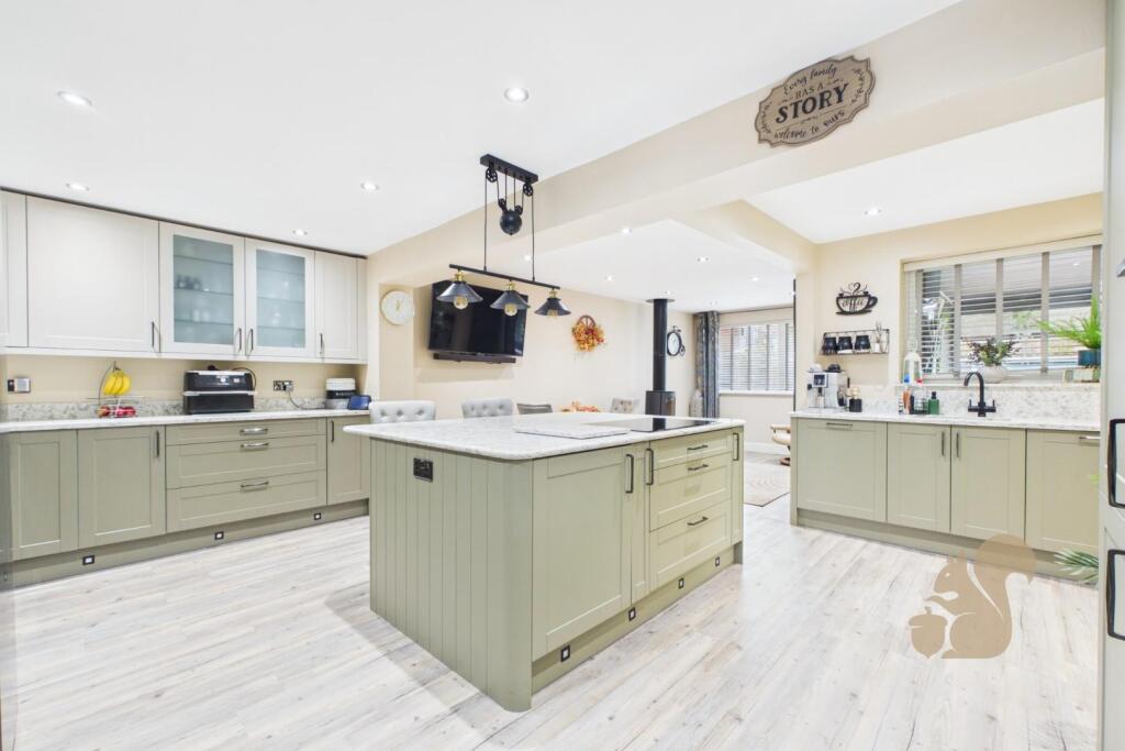 House in Colchester, Myland, Highwoods - View 4