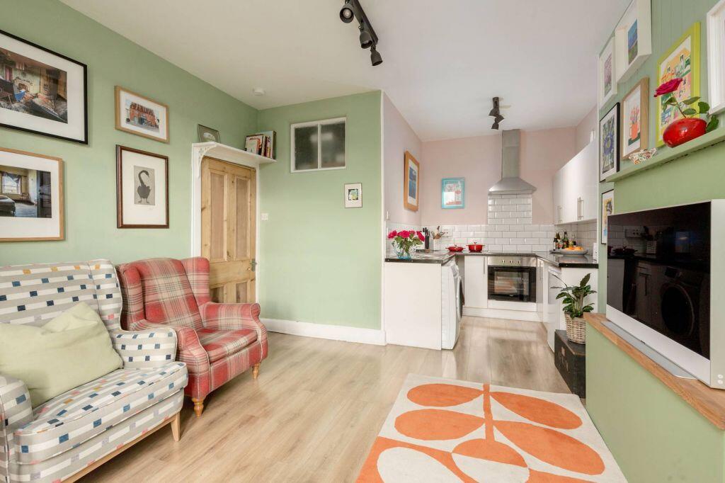 3/15 (3f3) Millar Place, Edinburgh, EH10 5HJ photo 4