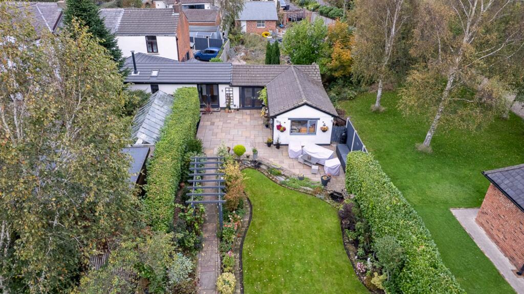 Hall Carr Lane, Longton, PR4 photo 3