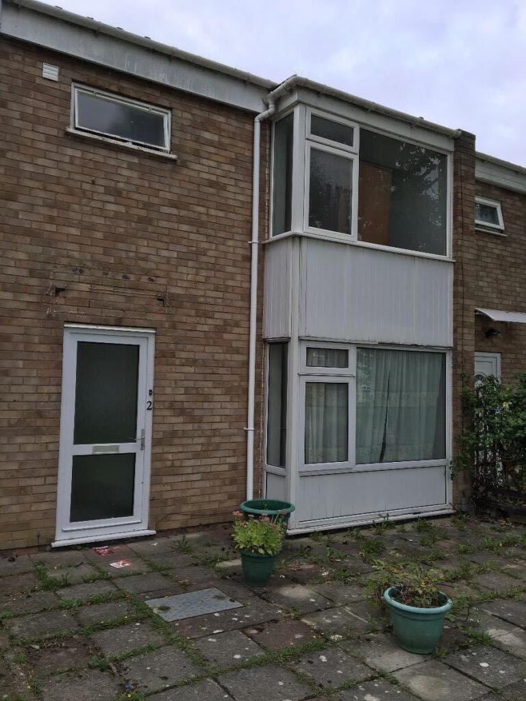 Main image of property: St Govans Close, Sydenham, CV31 1NU