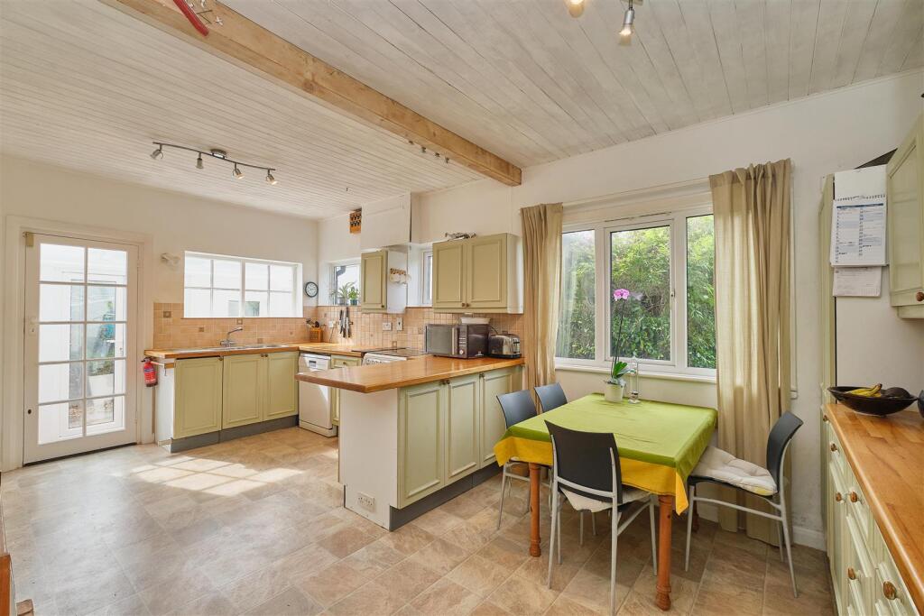 Carlton Road, Seaford - View 5