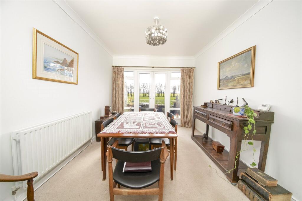 Chatsworth, Moor Crescent, Gosforth, NE3 photo 5