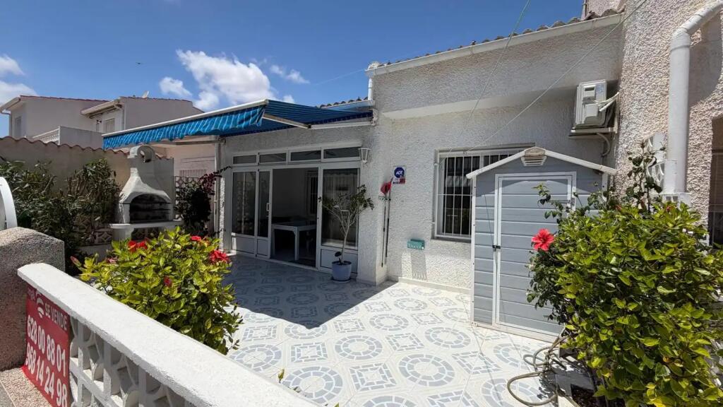 Main image of property: Valencia, Alicante, Torrevieja