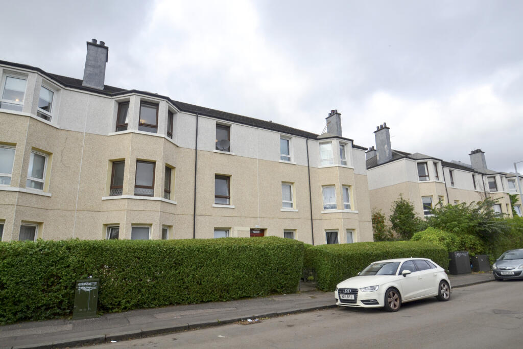 Main image of property: 2/2 132 Hickman Street, Govanhill, Glasgow, G42 8SY