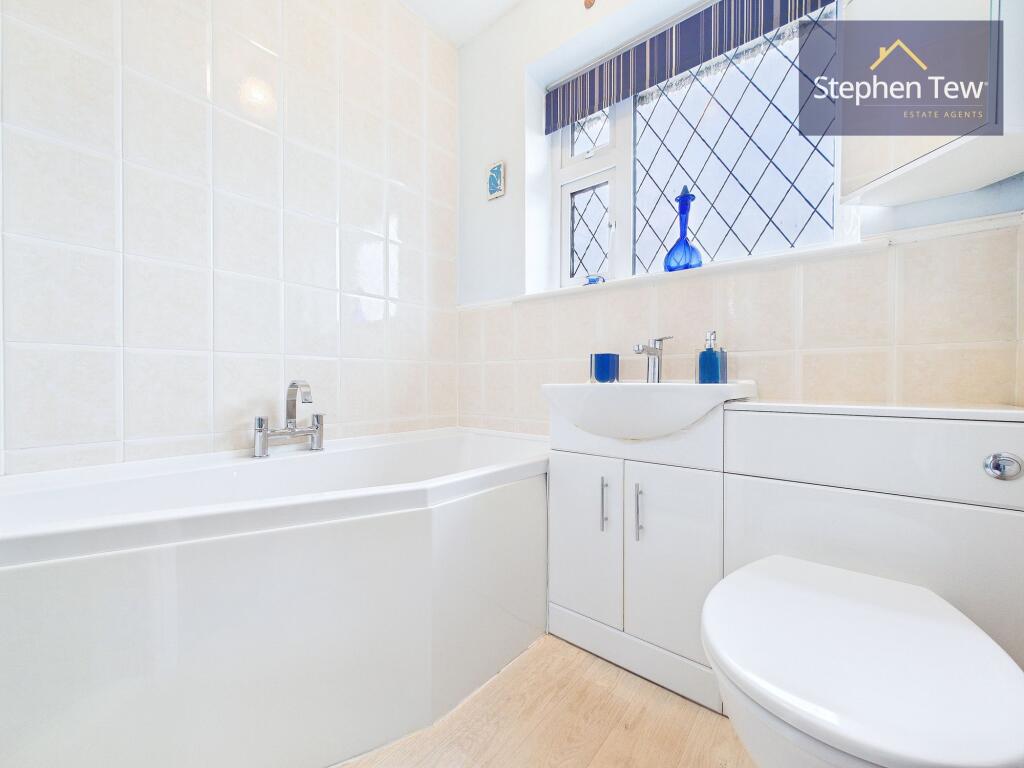 Tithebarn Place, Poulton-Le-Fylde, FY6 photo 4