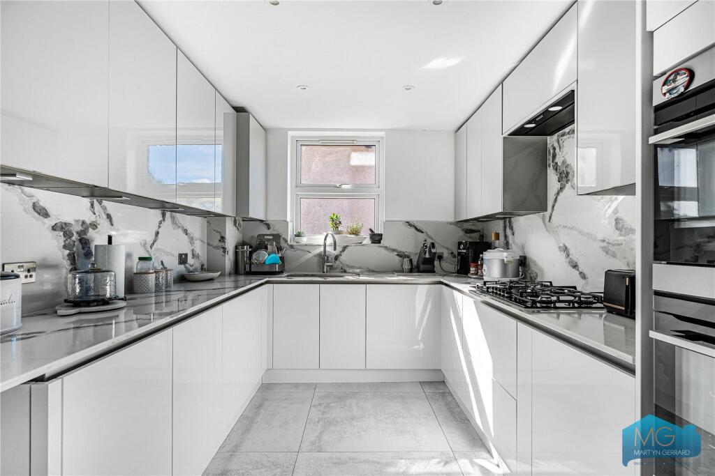 Apartment in London - View 4