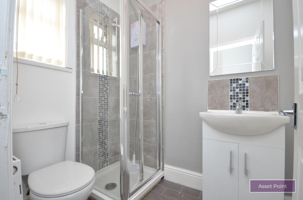 House in Blackburn, Cherry Tree, Mill Hill - View 4
