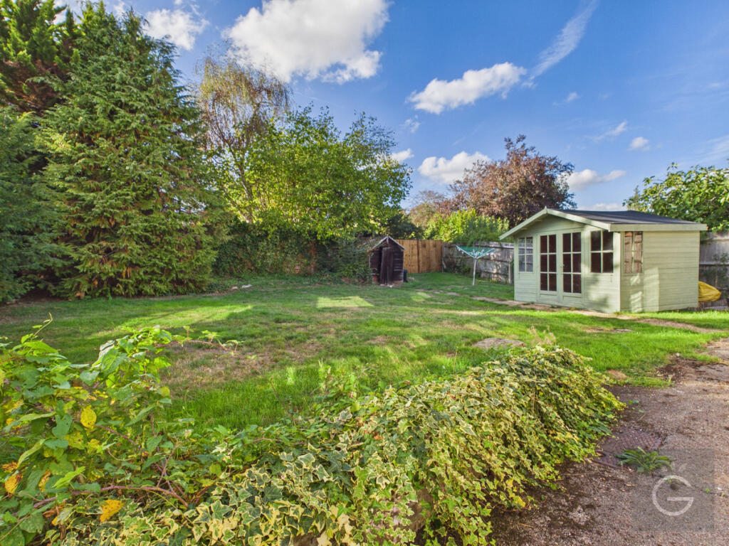 House in Reading, Lower Earley, Earley - View 2