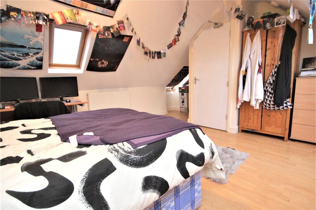 6 bedroom terraced house for rent