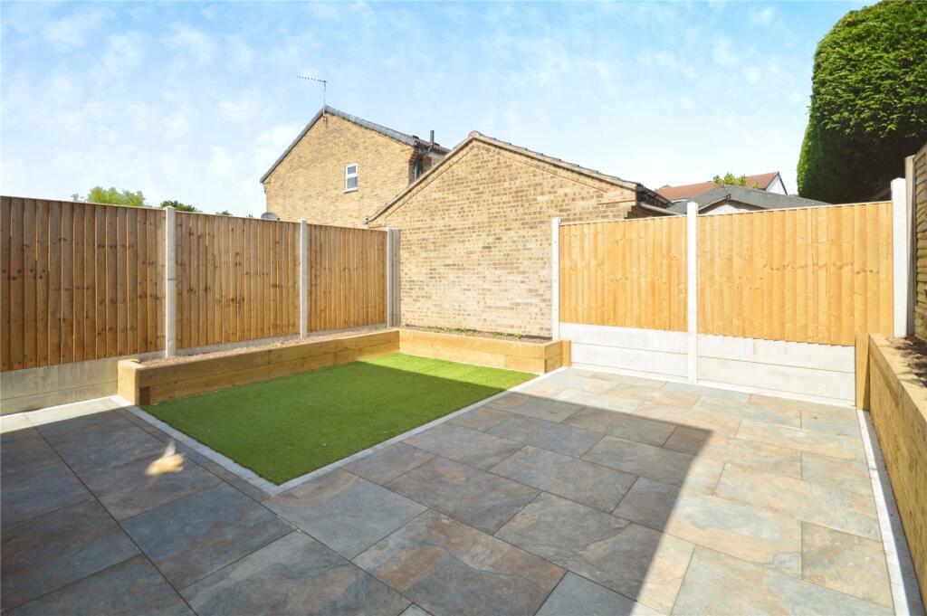 House in Swadlincote, Lower Midway, Midway - More