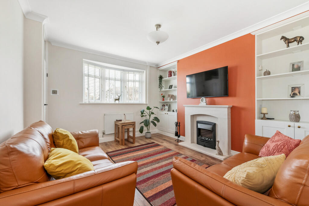 Main image of property: Alwold Crescent, London, SE12