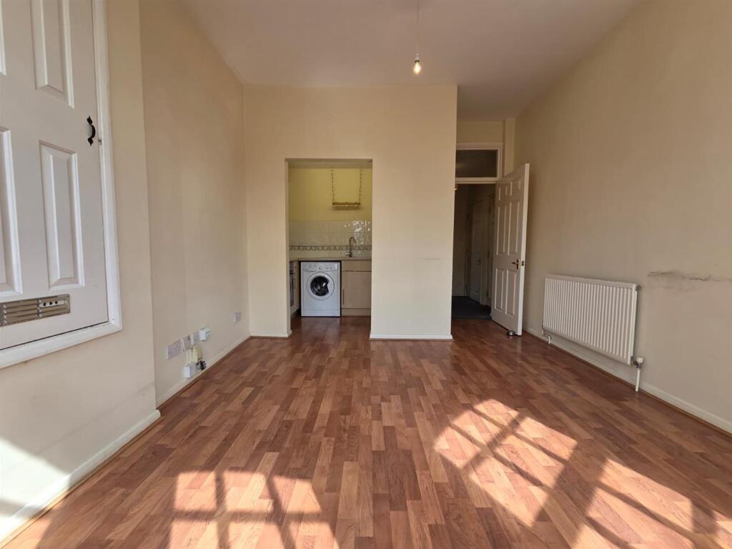 Apartment in London - View 4