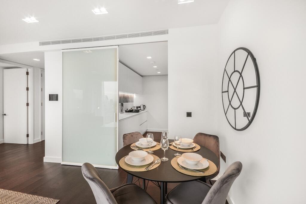 Apartment in London - View 5