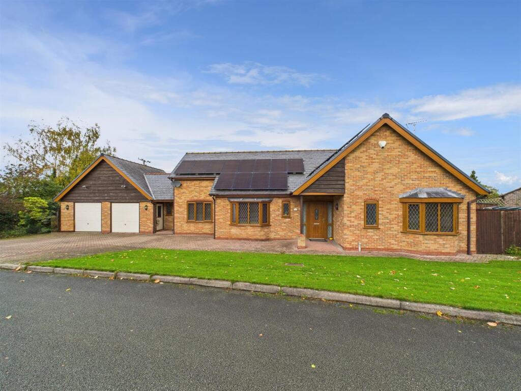 Main image of property: 1 Brydges Gate, Llandrinio, Llanymynech