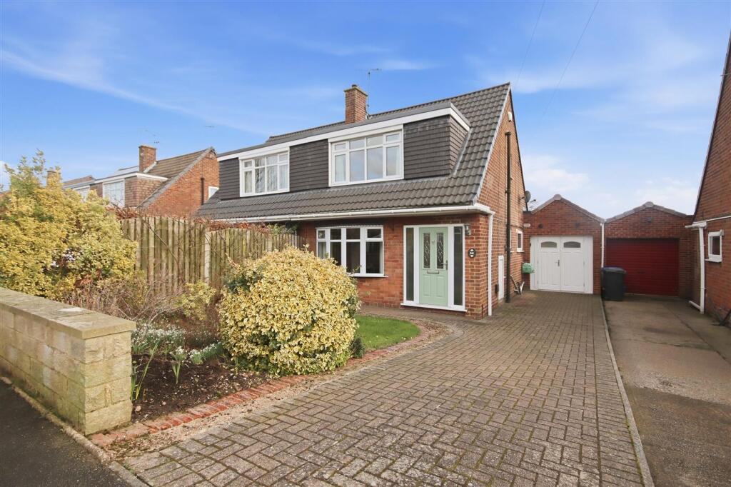2-bed semi-detached on Brooke Drive, Brimington, S43, £250,000