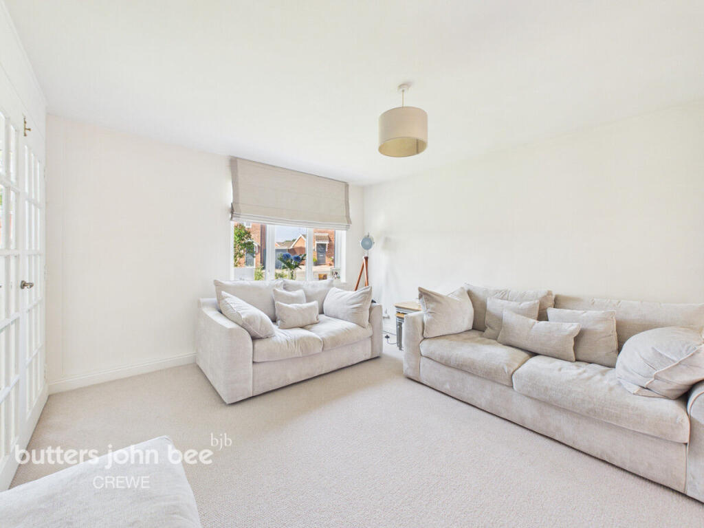 Wareham Drive, Crewe photo 2