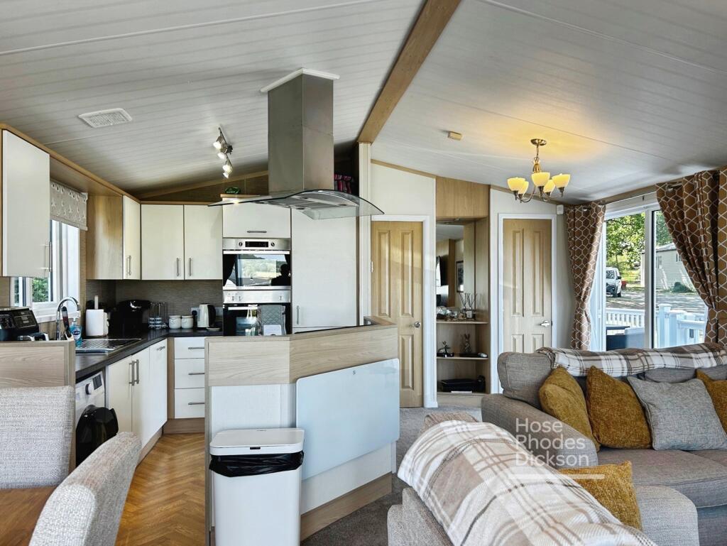 Thorness Lane, Cowes, Isle of Wight - More