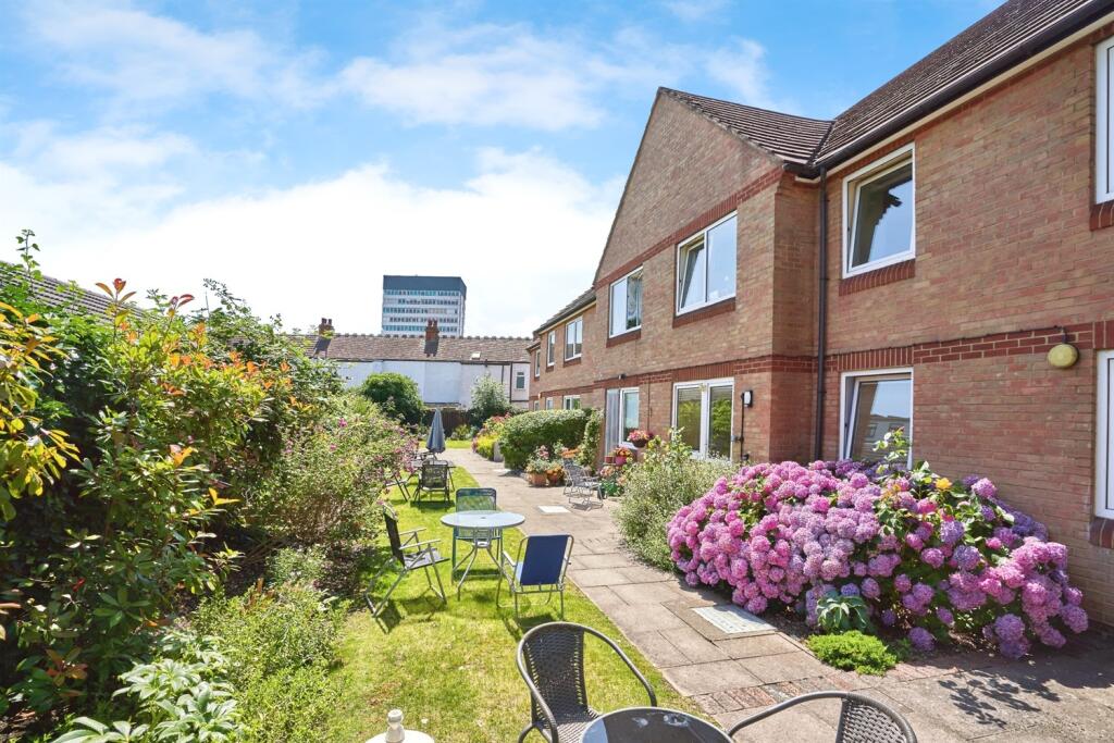 Property photo 8